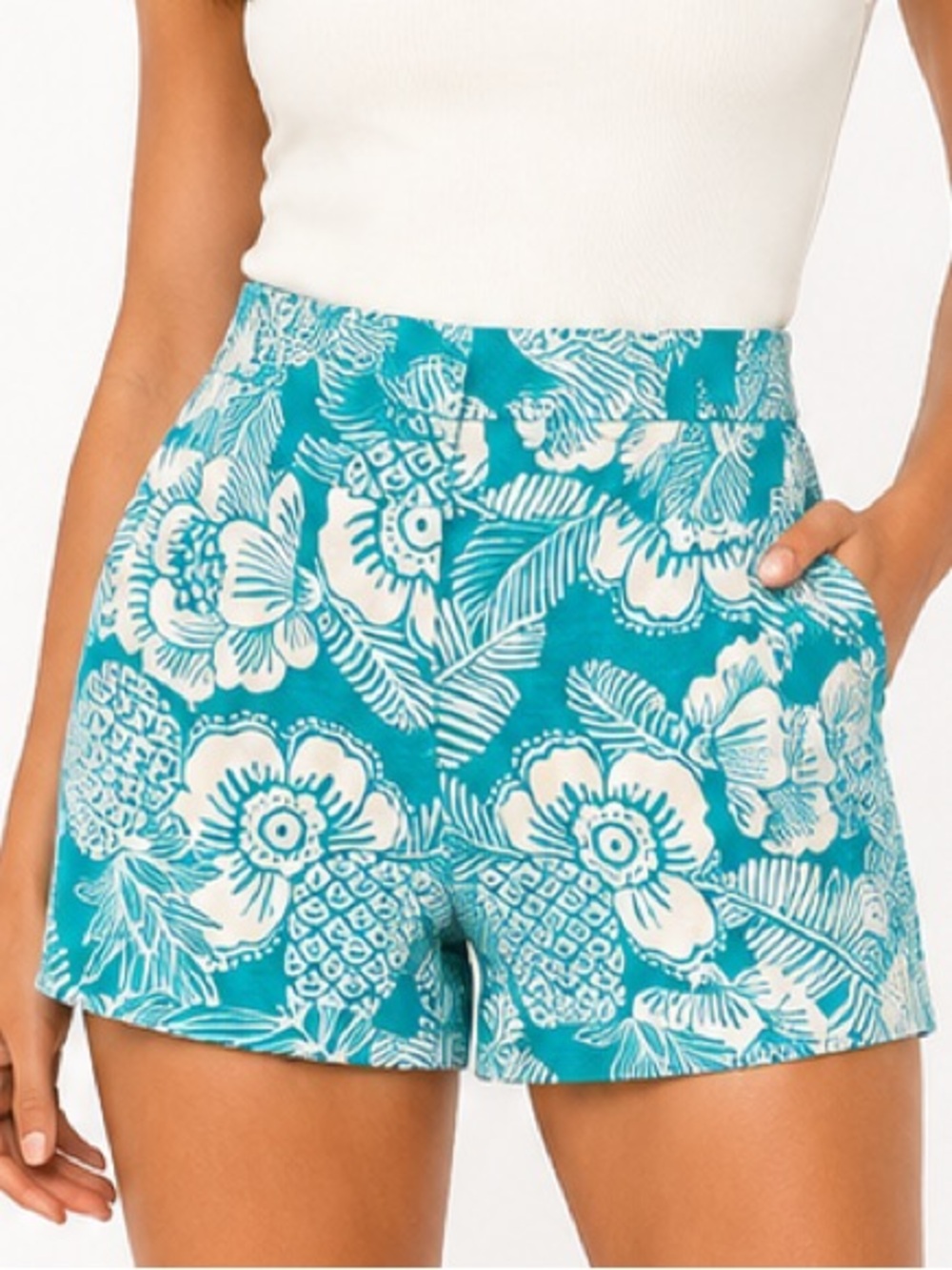 Trina Turk Corbin Shorts Size 4 Blue White Tropical Print High Rise Made in USA